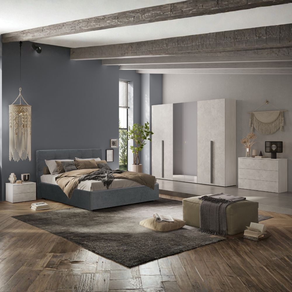 Camera da letto Aria con armadio 6 ante battenti con specchio in bianco spatolato neve e letto matrimoniale Ascoli grigio Camera da letto Aria con armadio 6 ante battenti con specchio in bianco spatolato neve e letto matrimoniale Ascoli grigio