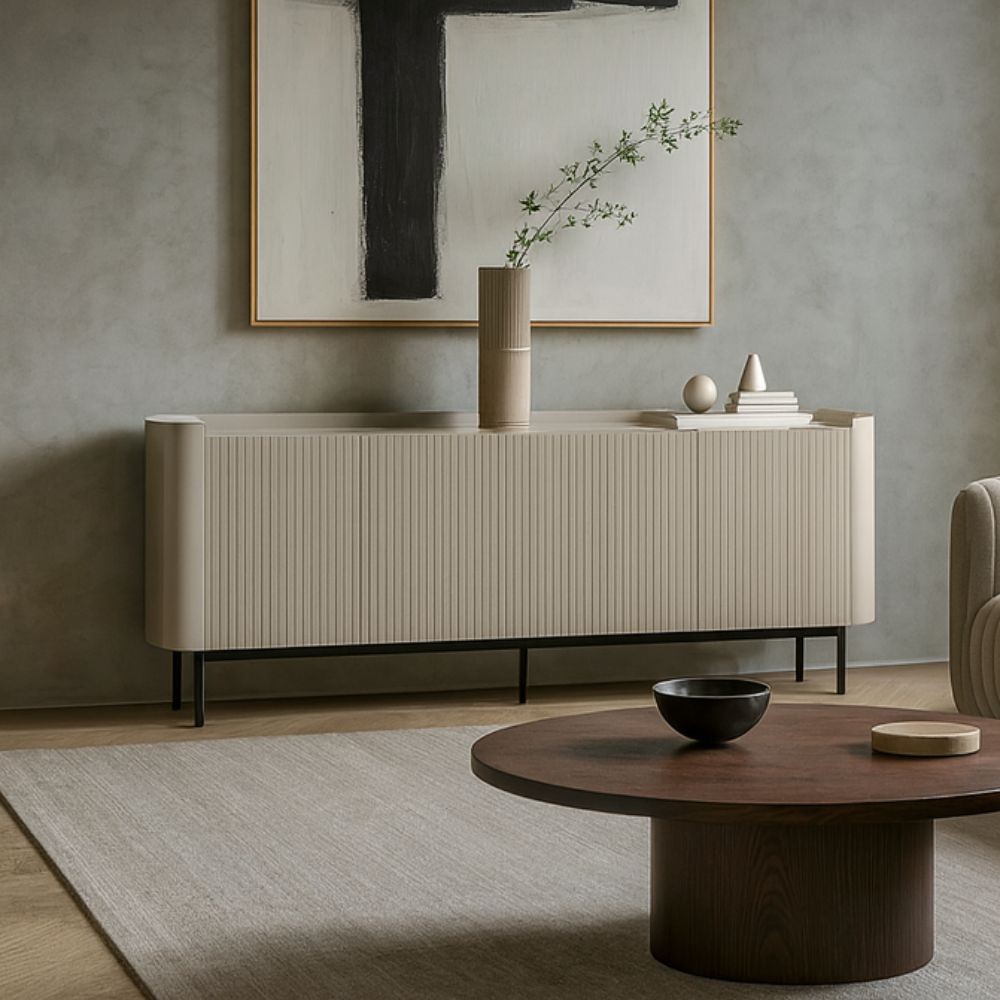 Credenza Willa18924 con 4 ante effetto cannettato colore crema Credenza Willa18924 con 4 ante effetto cannettato colore crema