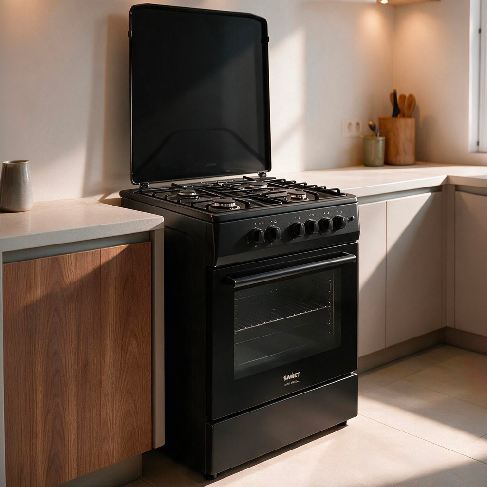 Cucina a gas Tremiti 60x60 con forno a gas e grill elettrico 70 litri nero classe A Samet Indomita Line Cucina a gas Tremiti 60x60 con forno a gas e grill elettrico 70 litri nero classe A Samet Indomita Line