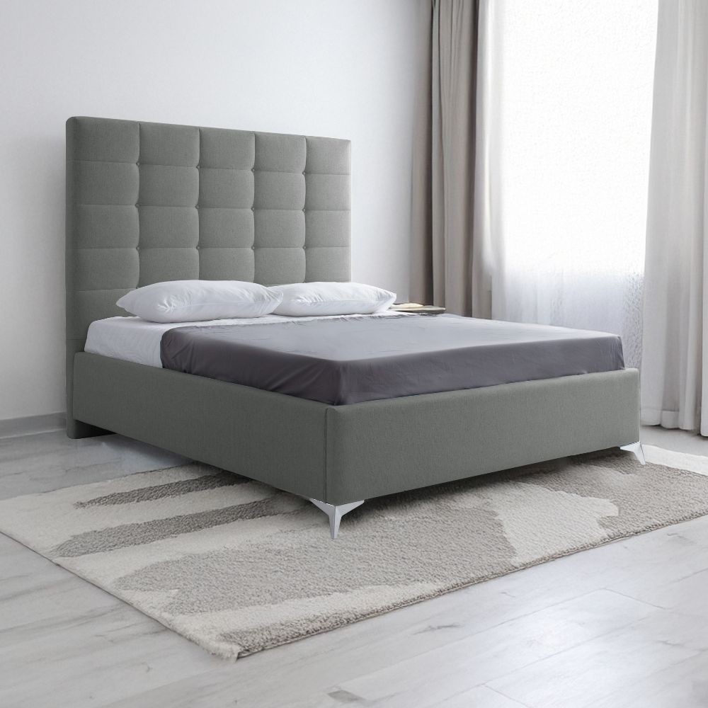 Letto matrimoniale Napoli Grande imbottito con contenitore in tessuto barrel 83 grigio chiaro con bottoni Letto matrimoniale Napoli Grande imbottito con contenitore in tessuto barrel 83 grigio chiaro con bottoni