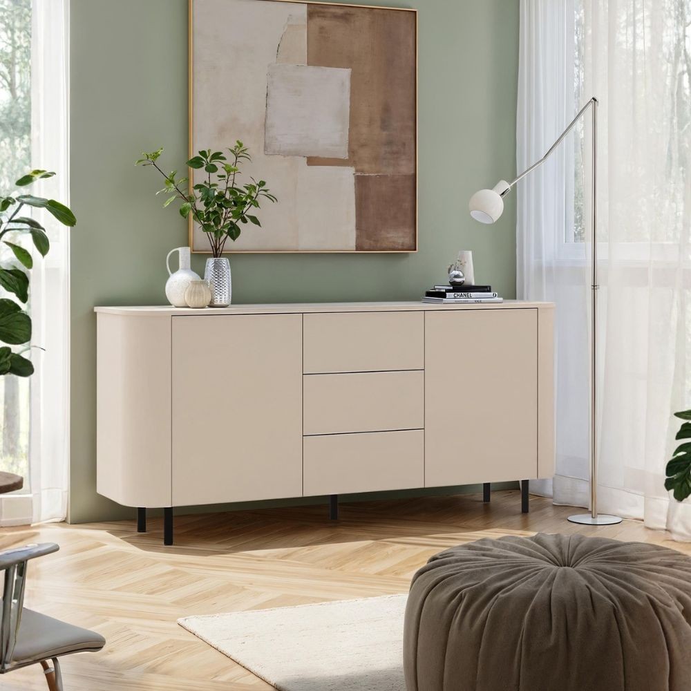Madia Marini con 2 ante e 3 cassetti colore cashmere Madia Marini con 2 ante e 3 cassetti colore cashmere
