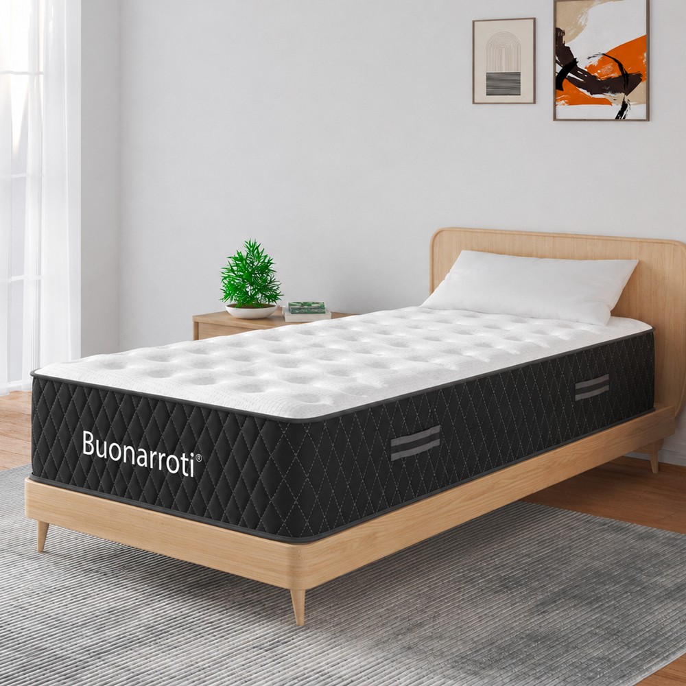 Materasso singolo Aquila in schiuma multistrato e molle insacchettate 80x190x33 H cm. Materasso singolo Aquila in schiuma multistrato e molle insacchettate 80x190x33 H cm.