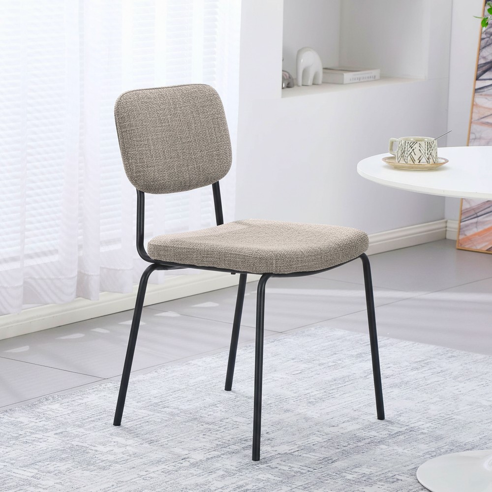 Sedia Juno in tessuto Aragon 20 taupe e struttura in metallo nero set 4 pezzi Sedia Juno in tessuto Aragon 20 taupe e struttura in metallo nero set 4 pezzi