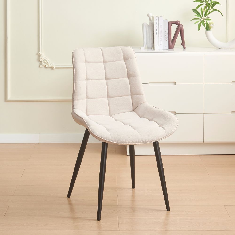 Sedia Mika con seduta in tessuto KSR 2 beige e struttura in metallo nero set 4 pezzi Sedia Mika con seduta in tessuto KSR 2 beige e struttura in metallo nero set 4 pezzi