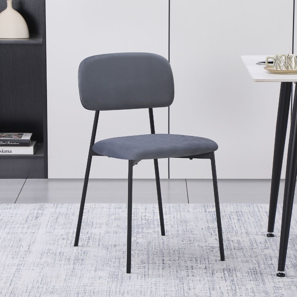 Sedia Shen in vellutino colore grigio e struttura in metallo nero set 4 pezzi Sedia Shen in vellutino colore grigio e struttura in metallo nero set 4 pezzi