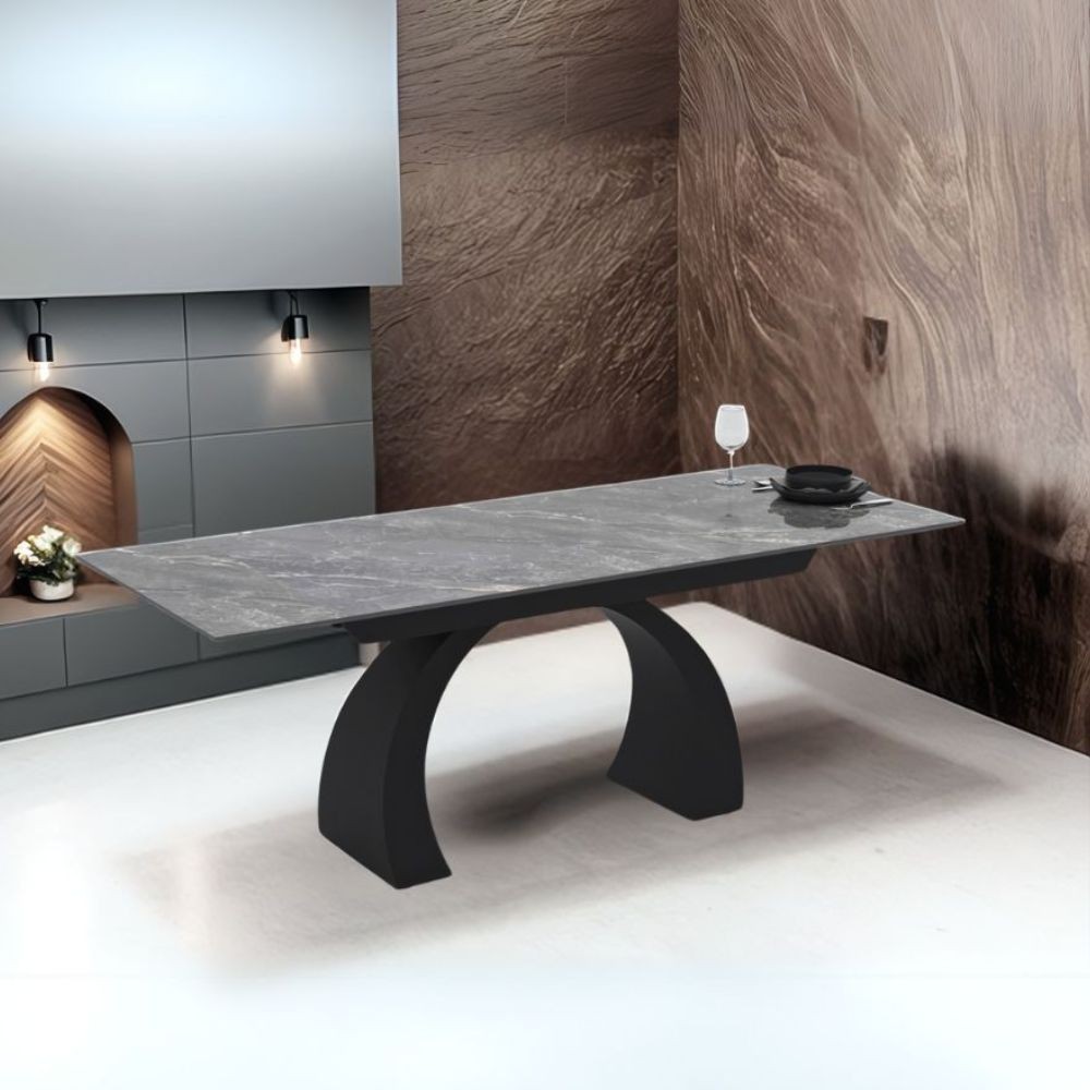 Tavolo allungabile Libra con piano in ceramica effetto marmo grigio e gambe nere Tavolo allungabile Libra con piano in ceramica effetto marmo grigio e gambe nere