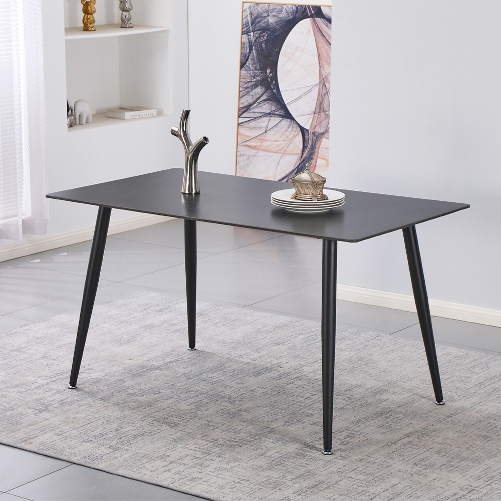 Tavolo fisso Kilo 140x80 cm. con piano in ceramica effetto marmo nero con venature oro opaco e gambe nere Tavolo fisso Kilo 140x80 cm. con piano in ceramica effetto marmo nero con venature oro opaco e gambe nere