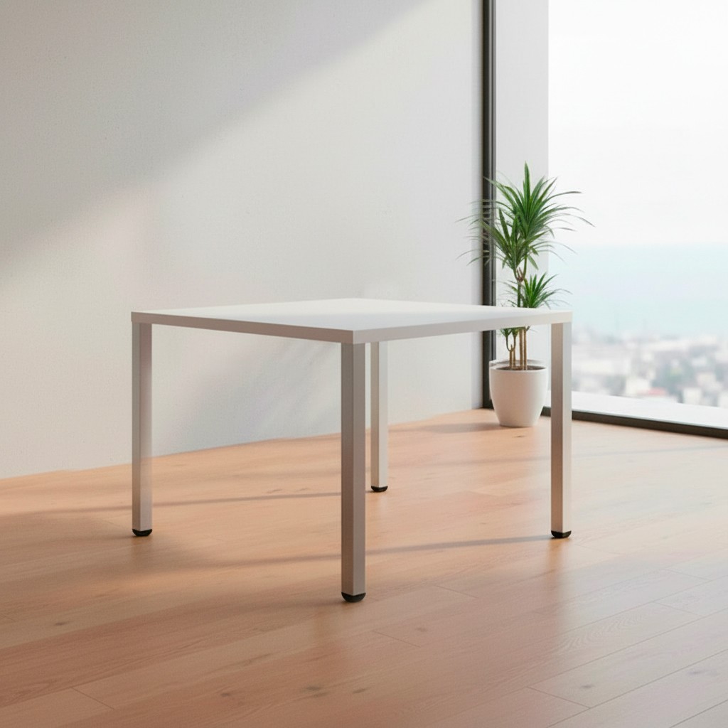 Tavolo quadrato Leccino 80x80 cm con piano bianco e gambe in alluminio Tavolo quadrato Leccino 80x80 cm con piano bianco e gambe in alluminio